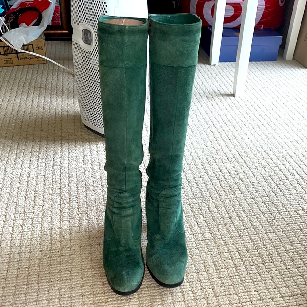 BOOTS GREEN SUEDE WITH GOLD HARDWARE ON THE BOTTOM OF THE BACK BY PALMROTH